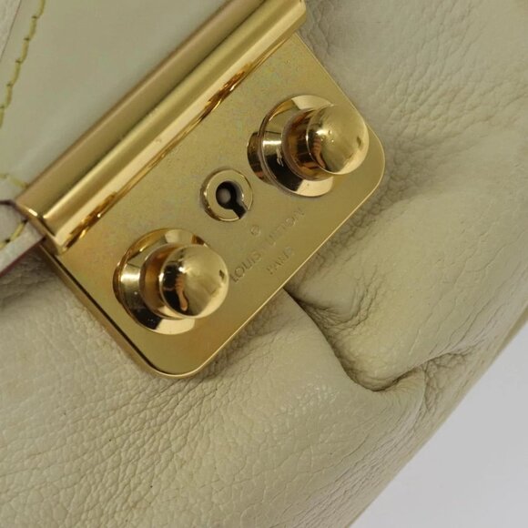 LOUIS VUITTON Suhari Resensual Shoulder Bag White M95845 LV Auth 123753 - Picture 10 of 16